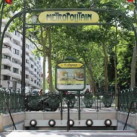 Studio Buttes Chaumont Refait A Neuf Paris Exterior photo